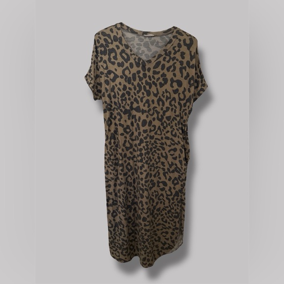 BomBom Dresses & Skirts - Leopard Print Maxi Dress
